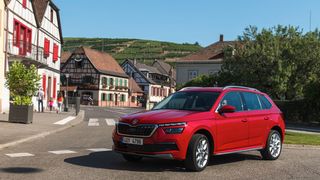 Den Skoda Kamiq gibt es jetzt auch mit einem Benzin-Direkteinspritzer mit 110 kW/150 PS. (Skoda)