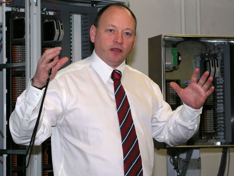 Travis Hesketh, Director PlantWeb für Europa bei Emerson Process Management, unterstreicht die Bedeutung der neuen Herangehensweise, einfache, intuitiv zu bedienende Produkte herzustellen. (Archiv: Vogel Business Media)