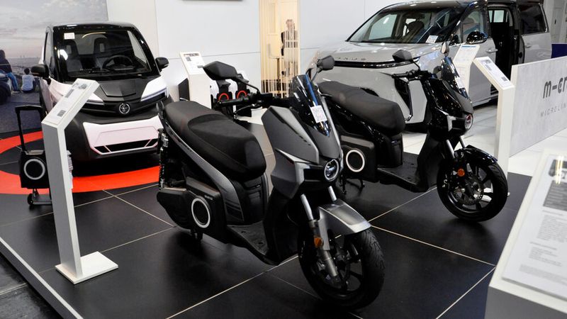 Das spanische Fabrikat bietet neben dem Microcar auch Elektroroller an. (Bild: Wehner – VCG)