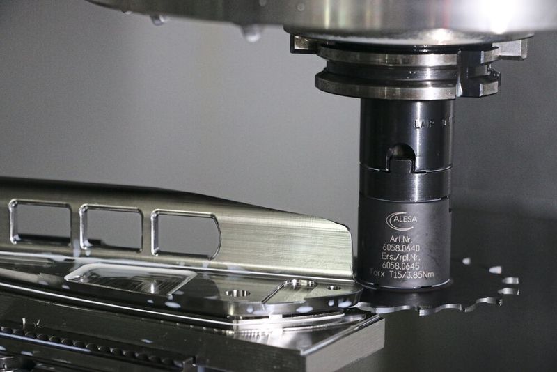 Auch bei diesem Bauteil werden schmale Nuten mit dem Nutex-Frässystem von Alesa gefertigt. (Bild: Alesa AG)