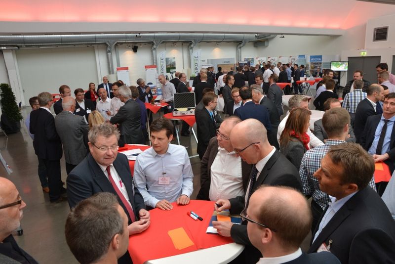 Impressionen des diesjährigen Digital Plant Kongress aus Würzburg. Fach- und Führungskräfte aus den Bereichen Prozessindustrie, Anlagenbau, Anlagenplanung und Anlagenkonstruktion diskutierten spannende Fragen rund um die Digitale Anlage. (Bild: Untch)