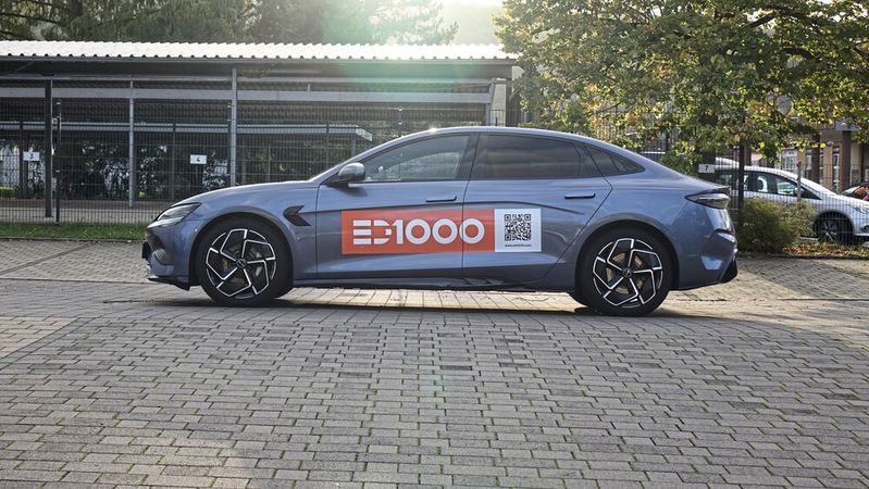 Ein erfrischender Anblick in einer Welt voller SUVs: Der BYD Seal ist eine Fließhecklimousine, die sich vor Tesla Model 3 und BMW i4 nicht verstecken muss.(Bild:  Rosenow – VCG)