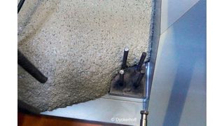 Gießen von Nanodure-Beton. (Bild: Dyckerhoff)