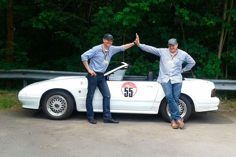 Bereits Rallye-Erfahrung hat Uwe Buchmann (li.). (privat)