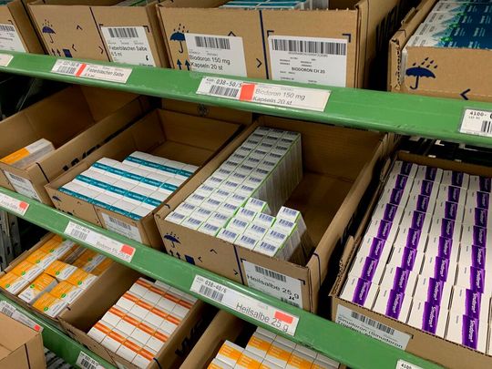 Im Arlesheimer Lager (Schweiz): Nach der erfolgreichen LVS-Einführung gilt es nun, die gesammelten Erfahrungen auf den Logistik-Campus mit seinem Hochregallager (HRL) für 17.200 Paletten in Schwäbisch Gmünd (Deutschland) zu übertragen.(Bild:  EPG)