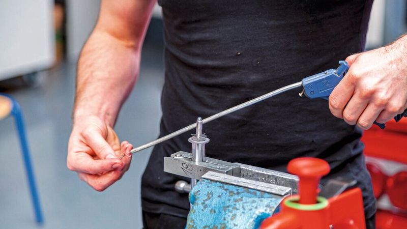 Kein Reinraum, aber auf Sauberkeit wird bei KW Automotive trotzdem genau geachtet. (Bild: KW Automotive)