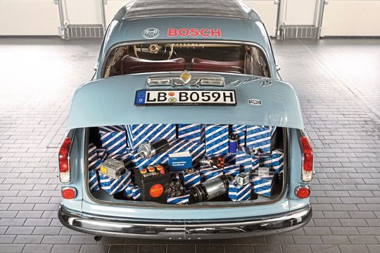 Bosch ist einer der wenigen Zulieferer, die sich aktiv um Ersatzteile für ältere Fahrzeuge bemühen.(Bild:  Bosch)