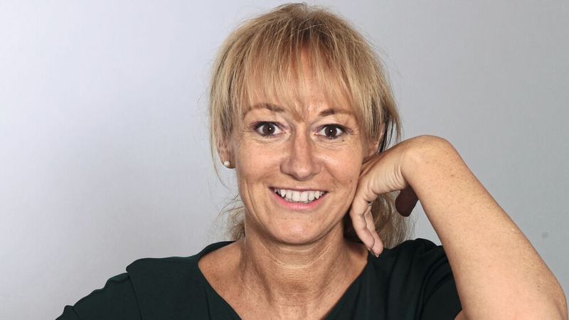 Schulleiterin Sylvia Gerl hat schon früh in die digitale Ausstattung der Bundesfachschule für das Kfz-Gewerbe in Northeim investiert.   (Bild:  BFC)