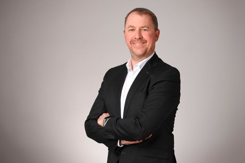 Christian Rösch hat die Position des Chief Financial Officers (CFO) der FEV Group übernommen. Er kommt von der Light Mobility Solutions GmbH, wo er CFO und Co-CEO gewesen ist. (Bild: FEV Europe)