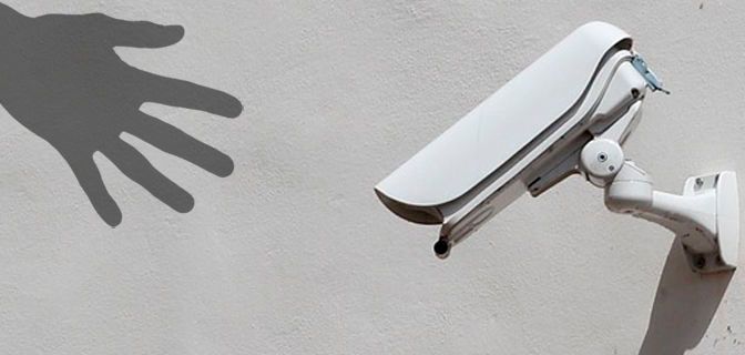 Millionen vernetzter Geräte sind inzwischen rund um die Uhr über das Internet erreichbar und oft brauchen Cyberkriminelle nur Minuten um tausende Systeme unter ihre Kontrolle zu bringen. Millionen vernetzter Geräte sind inzwischen rund um die Uhr über das Internet erreichbar und oft brauchen Cyberkriminelle nur Minuten um tausende Systeme unter ihre Kontrolle zu bringen.