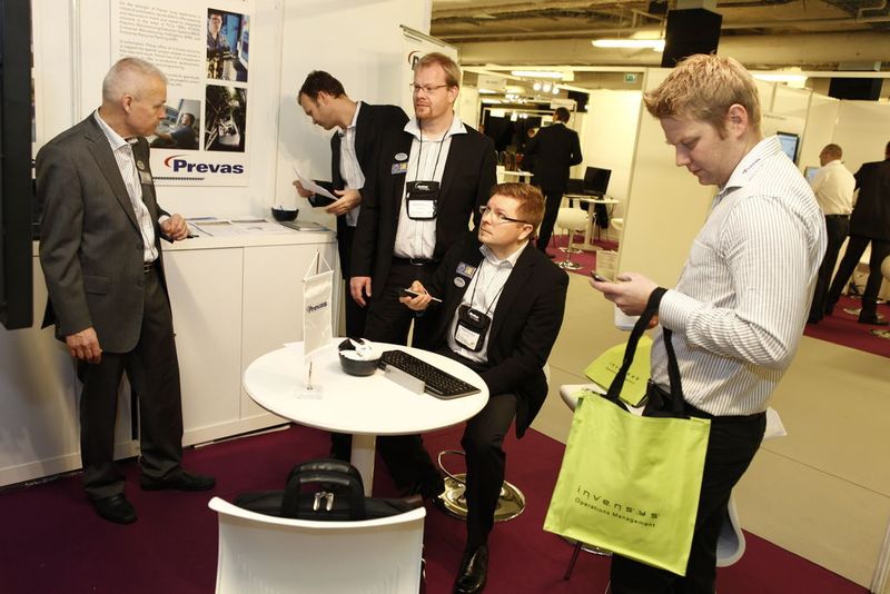 Im Ausstellungsbereich der OpsMange 2010 präsentieren 40 Unternehmen ihre Produkte für die Prozessindustrie.  (Bild: IOM)