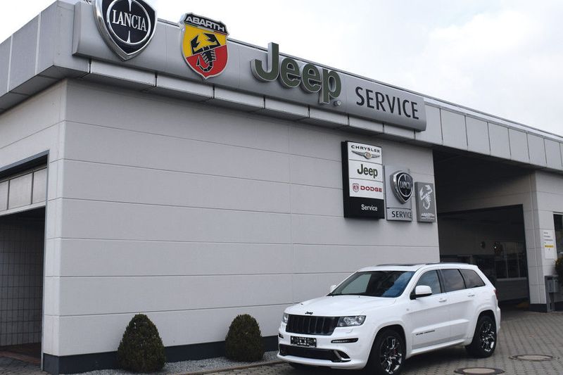 Prinzipiell stehen den FCA-Partnern im Servicegeschäft alle Marken offen. Einheitliche Prozesse erleichtern die Einarbeitung. (Rosenow)