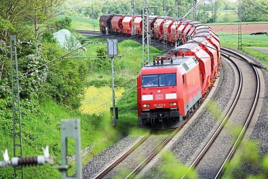 DB Cargo glaubt an einen Erfolg und will bis 2026 profitabel sein.(Bild:  Deutsche Bahn AG / Wolfgang Klee)