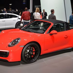 Außerdem am Porsche-Stand: der 911 Targa 4 GTS.