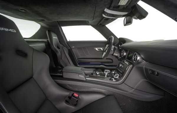 Der Mercedes-Benz SLS AMG Coupé Electric Drive - mit einer Gesamtleistung von 552 kW und einem maximalen Drehmoment von 1000 Nm der stärkste Elektro-Supersportwagen der Welt (Daimler AG)