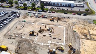 Wenn es mit dem Bau losgeht, wurden im Vorfeld bereits viele Weichen gestellt und Entscheidungen getroffen. Doch auch während der eigentliche Bauphase gibt es einiges zu beachten. (Bild: Borgers)