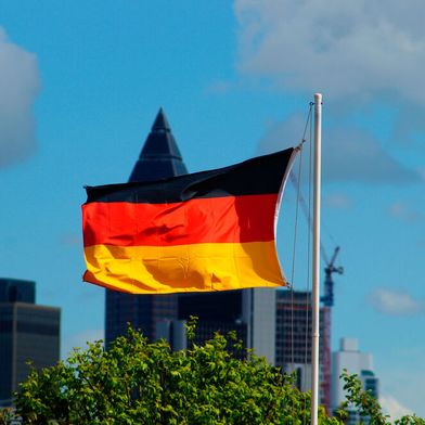 Bei deutschen Großunternehmen stehen schnelle Wiederherstellung und die Prüfung auf verbliebene Kompromittierungen nach einem Cyberangriff oft in einem Spannungsverhältnis. (Bild: Envato Elements)