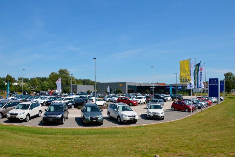 11.400 Quadratmeter für die Marke Subaru: Das Autohaus Schüppler liegt an einer vielbefahrenen Ausfallstraße. (Achter)