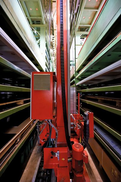 Durch das Retrofit hat Stopa das Blechlager von Hefter zukunftsweisend optimiert. (Bild: Stopa)