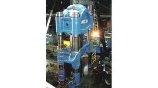 SUPERBOLT-Spannelement an Schmiedepresse: Spannelemente mit Vielfachschrauben sind eine Hilfe zum Vorspannen großer Schrauben.  Bild: SUPERBOLT Inc. (Archiv: Vogel Business Media)