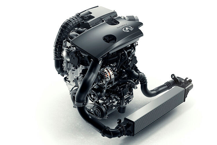 Das liegt an dem weltweit ersten Benzinmotor mit variabler Verdichtung. Er soll die Leistung eines Turbo-Benziners mit dem Drehmoment und der Effizienz eines Diesels verbinden. (Nissan)