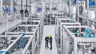 Kontinuierliche Herstellung von Brotaufstrich (Fotoatelier Bernhard e.K./Azo)