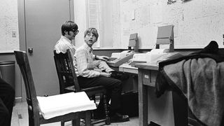 Paul Allen und Bill Gates 1970 im Alter von etwa 17 und 14. (Bild: frei lizenziert)