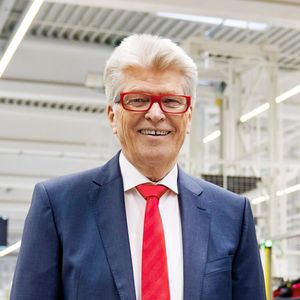 Prof. Dr. Friedhelm Loh, Inhaber und Vorstandsvorsitzender der Friedhelm Loh Group: „Mit Siemens verbindet uns eine langjährige Zusammenarbeit in zahlreichen Feldern. Wir sind stolz, die Kooperation auf die nächste Stufe zu heben. Als Technologieführer sind wir in der Verantwortung, mit neuesten Technologien die Wettbewerbsfähigkeit unserer Kunden immer weiter zu stärken.“(Bild:  Rittal)