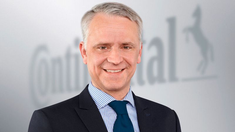 Philipp von Hirschheydt, Continental-Vorstandsmitglied und Leiter des Unternehmensbereichs Automotive, verschärft seinen Sparkurs.(Bild:  Continental AG)