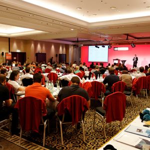 Gespanntes Lauschen bei den Keynotes auf der Gwavacon 2011.