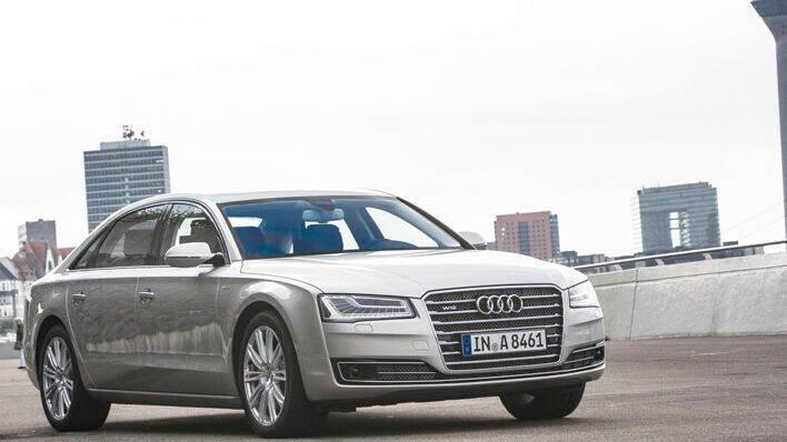 Tausende Audi A8 der Baujahre 2012 bis 2017 müssen in die Werkstätten.(Foto:  Audi)