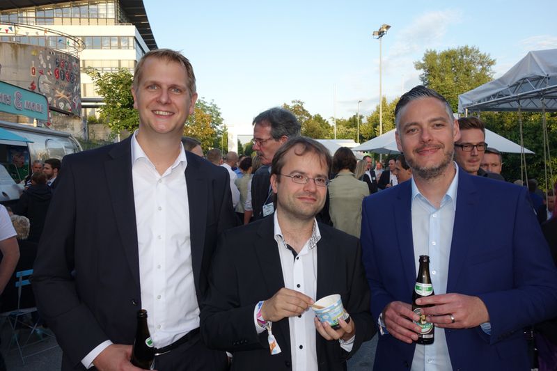 Ein Eis geht immer (v. l.): Christoph Petz, Thomas Mund und Michael Kleinfercher, Fujitsu (Bild: IT-BUSINESS)