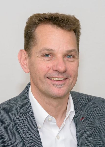 Der diplomierte Werkstoffingenieur Werner Hannig verantwortet ab sofort den Technischen Vertrieb des Schoeller Werks und treibt Entwicklungspartnerschaften mit Kunden weiter voran. (Bild: Schoeller Werk)