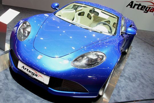 Das 220 kW/ 300 PS-starke Modell verfügt über ein 3,6-Liter-Triebwerk, VW-Sechsgang-Getriebe sowie Hinterradantrieb. (Archiv: Vogel Business Media)