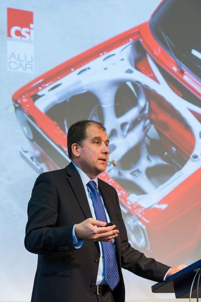 Der Vorderwagen des VW Caddy wäre ein passendes Konzept für die neue Kategorie „The Future of Lightweighting“ – doch weil Altair Projektpartner ist, bleibt der Caddy natürlich vom Wettbewerb ausgeschlossen. (Stefan Bausewein)