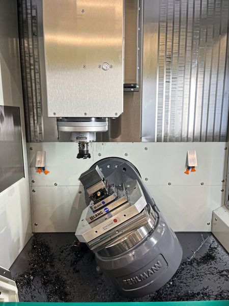 Les centres d'usinage 5 axes Fehlmann Picomax 550 et 550 Pro offrent une combinaison idéale de compacité, polyvalence et précision, associée à une excellente ergonomie. (Source : MSM)
