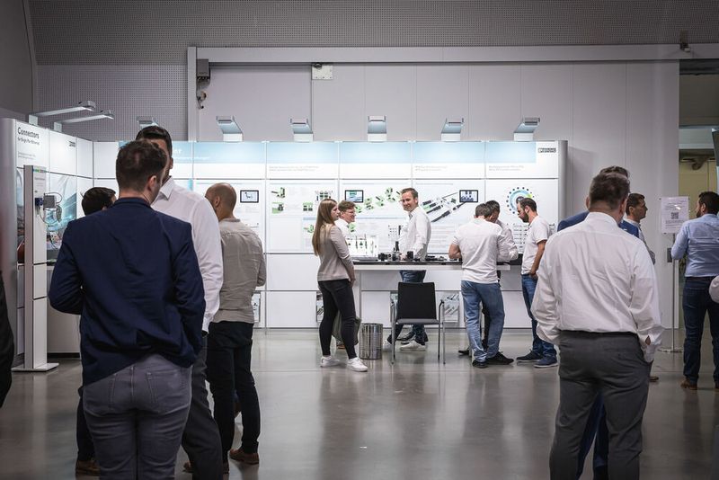 Steckverbinderkongress 2023 Tag 2: Kongress mit Trendthemen von PCF über DC-Steckverbinder, Hybridsteckverbinder, Qualifizierung, Single Pair Ethernet, Hands-on Workshops bis zu 3D-Druck und Konfektionierung. (Bild: Stefan Bausewein)