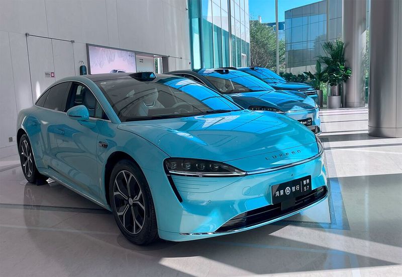 Abbildung 17: Ebenfalls dort zu sehen sind die jüngsten Automodelle der Huawei-Partner; einige davon kommen in diesem Frühjahr auf den Markt.  (Bild: uo/ Vogel IT-Medien GmbH)