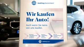 Die Emil-Frey-Gruppe forciert den Ankauf – vor Ort in den Autohäusern, aber vor allem auch digital. (Bild: www.TobiasA.de/Emil Frey Deutschland)
