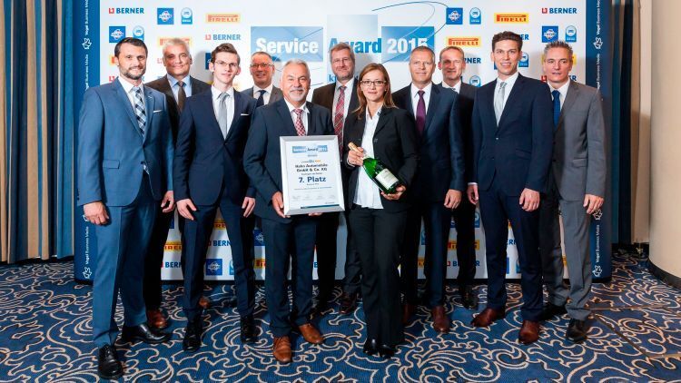 Auf Platz sieben des Service Awards 2015 in der Kategorie Pkw: das Serviceteam vom Standort Esslingen der Hahn Automobile GmbH. (Bild: Stefan Bausewein)