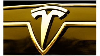 Nicht alles Gold, was in dieser Farbe glänzt! Tesla in Grünheide ist wegen einiger unschöner Methoden in Verruf geraten. Die IG Metall will deshalb den Druck erhöhen, um die Lage für die Angestellten zu verbessern ... (Bild: Tesla)