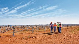 Neue Energien: Kabel von Lapp trotzen den härtesten Bedingungen und helfen so beim Bau modernster Solaranlagen in Afrika. (Bild: Lapp)