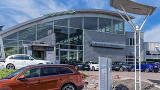 Audi-Standort Herrenberg: Das Autohaus Weeber ist in der Region südöstlich von Stuttgart aktiv. (Oswald Fotodesign)