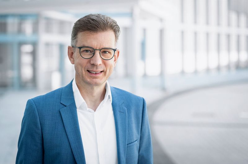 Wie Dr. Wolfgang Sperling, Leiter Business Unit Electric Automation bei Festo berichtet, sind die elektrischen Aktuatoren schon heute mit den Gewindetriebe von Eichenberger ausgestattet. (Bild: Festo)