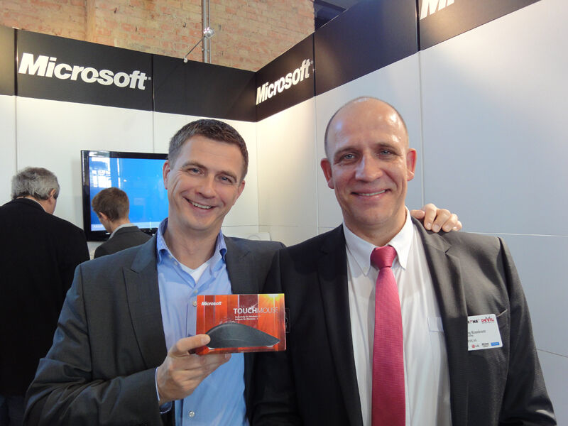 Andreas Volkert (l., Microsoft) und Jörg Rosenkranz (Devil) stehen auf die schwarze Maus. (Archiv: Vogel Business Media)