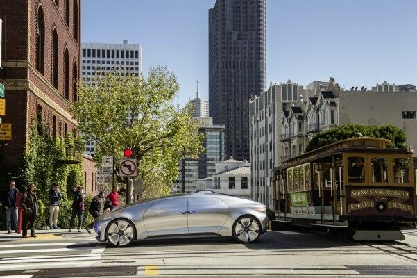 Mercedes-Benz F 015 Luxury in Motion in San Francisco. Die Vision: Mehr Lebensqualität für alle Stadtbewohner (Bild: Mercedes-Benz)