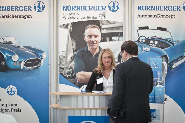 Die Nürnberger Versicherung informierte interessierte Teilnehmer über ihre Produkte. (Foto: Bausewein)