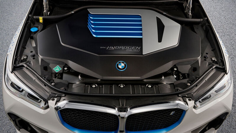 Aktuell testet BMW die Brennstoffzelle in einem X5.