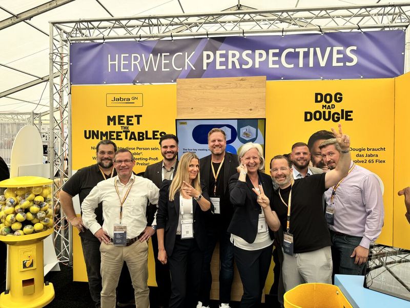 Keine Herweck Perspectives ohne Jabra – das Team steht bereit für einen spannenden Tag. (Bild: Vogel IT-Medien)