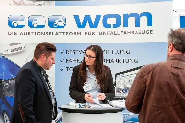 Der Verkauf von Unfallfahrzeugen über das Netz wird immer wichtiger – entsprechend groß war das Interesse an Wreckonlinemarket. (Stefan Bausewein)